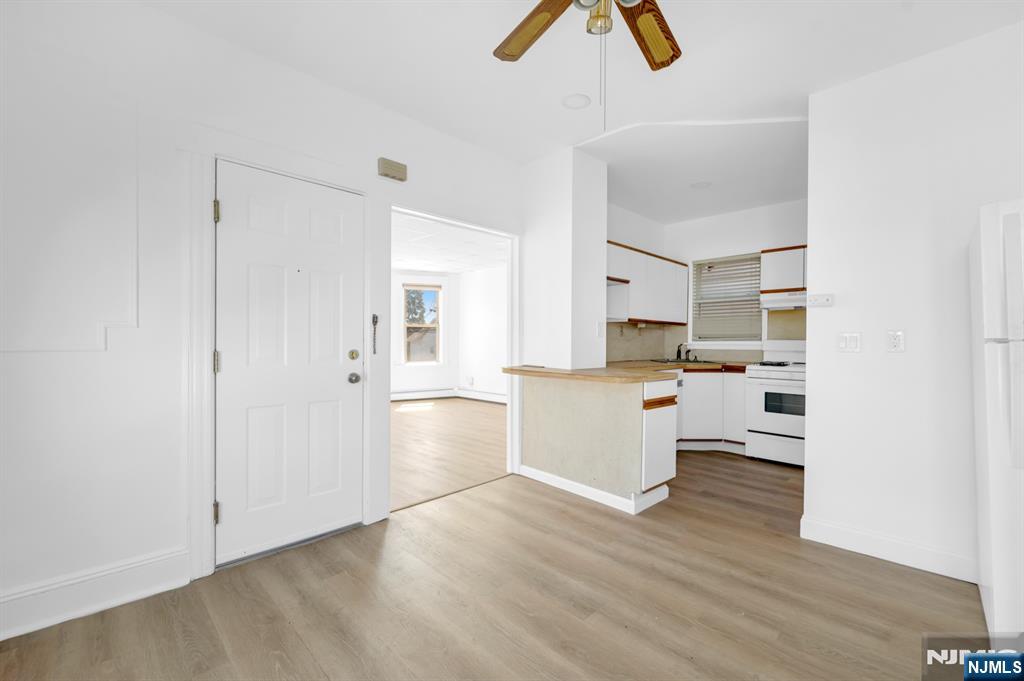 93 Division Avenue 3