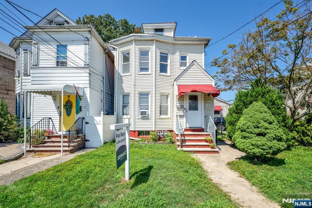 93 Division Avenue 3