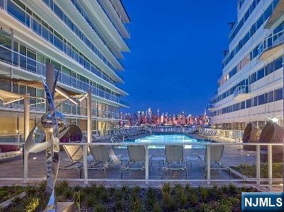 800 Ave At Port Imperial Boulevard 821