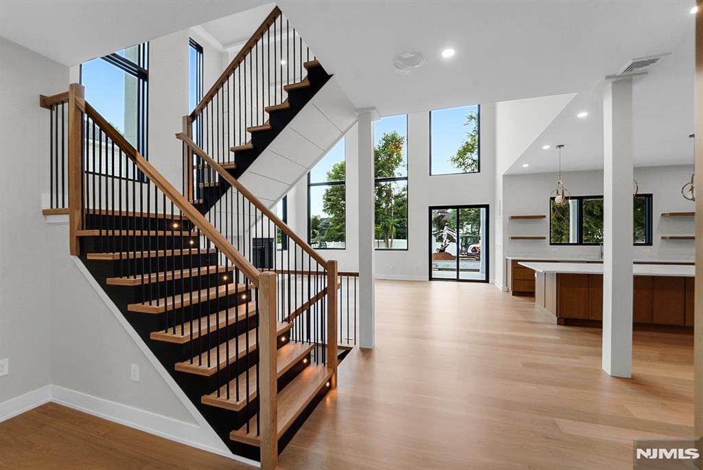 143 Fernwood Drive