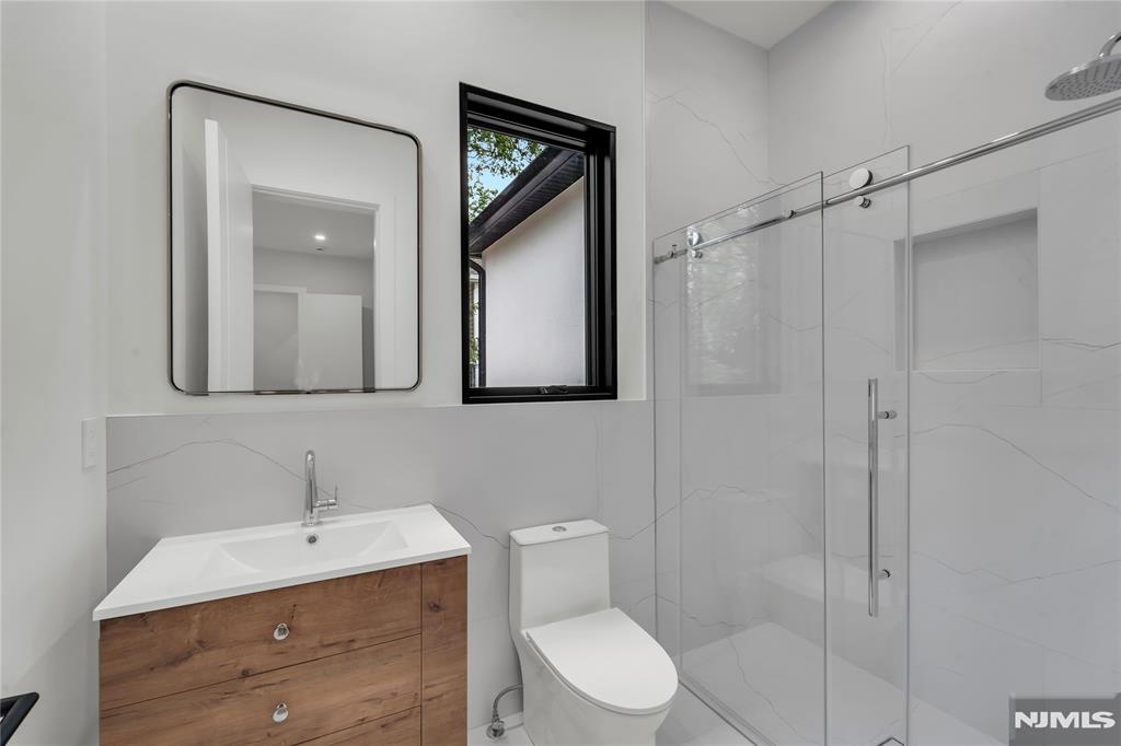 143 Fernwood Drive