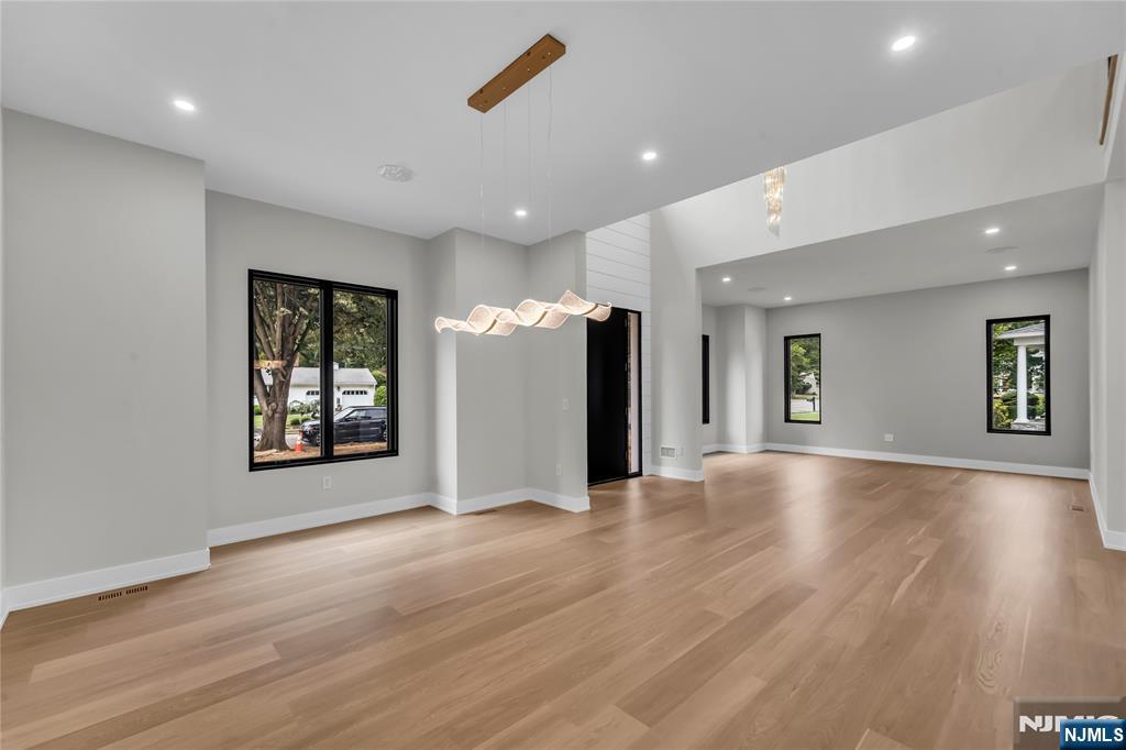 143 Fernwood Drive