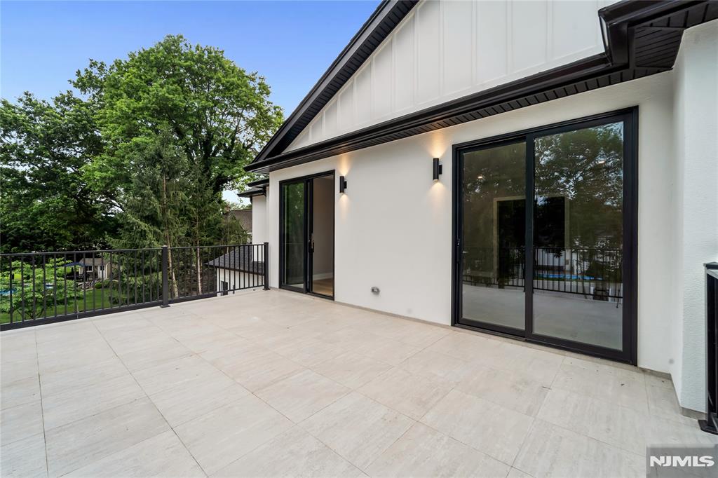 143 Fernwood Drive