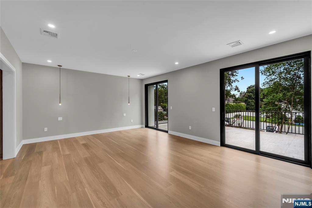 143 Fernwood Drive