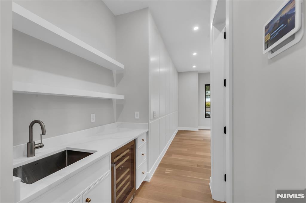 143 Fernwood Drive