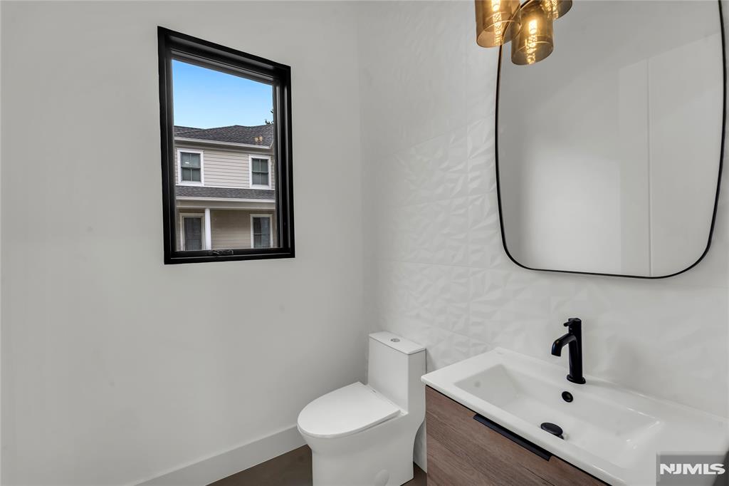 143 Fernwood Drive