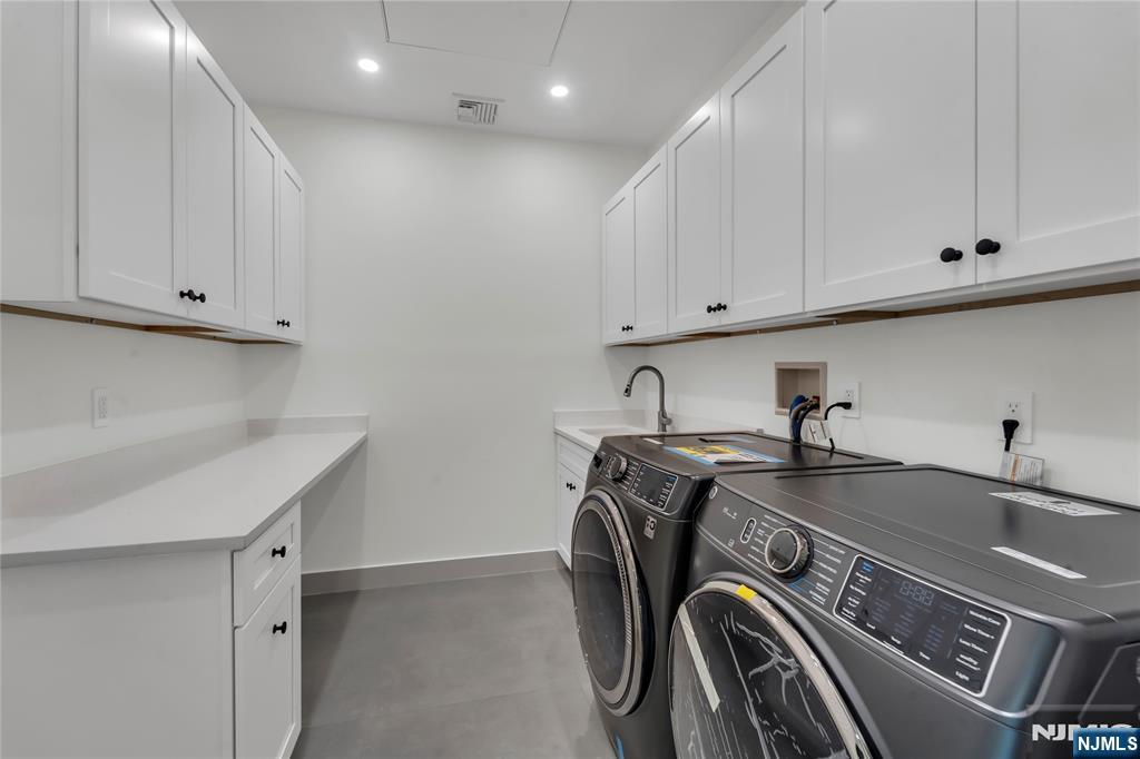 143 Fernwood Drive