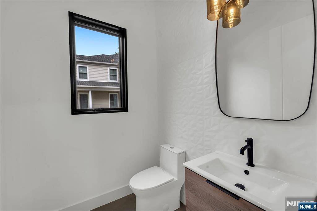 143 Fernwood Drive