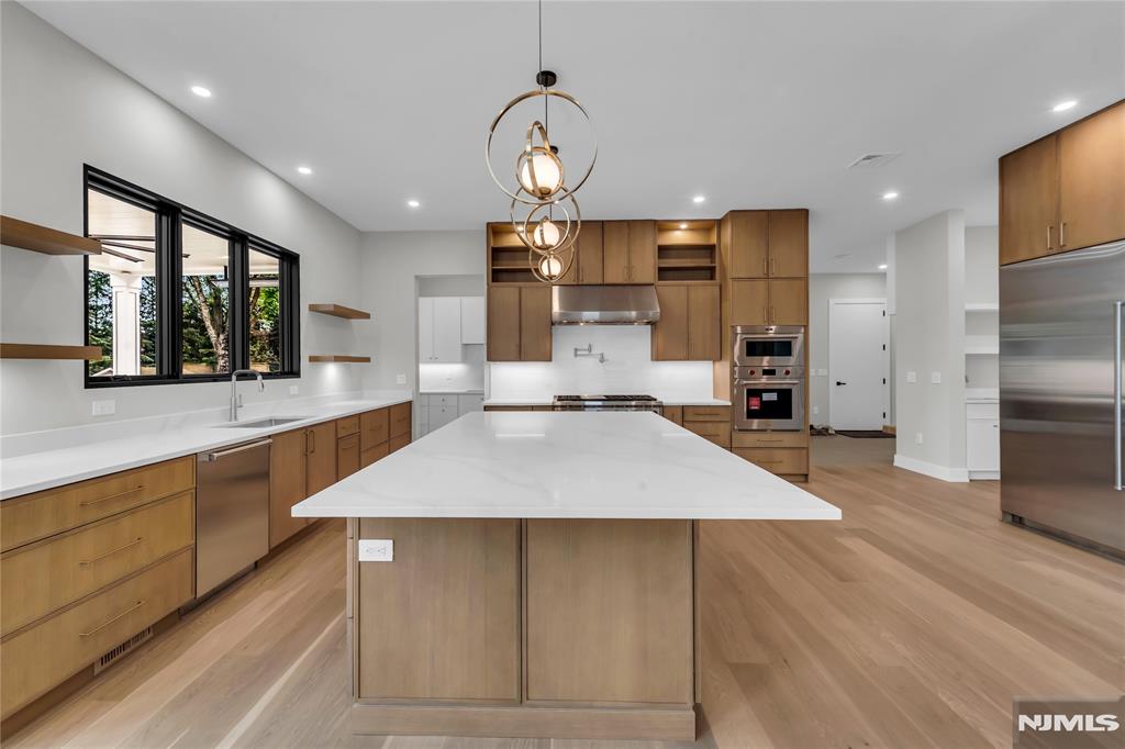 143 Fernwood Drive