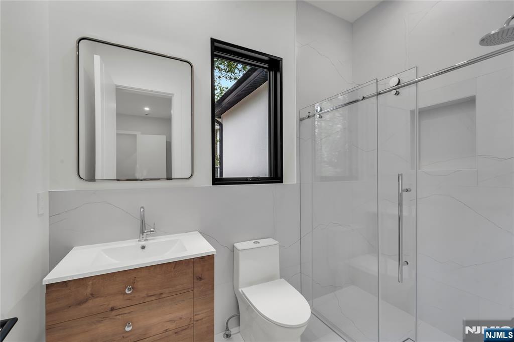 143 Fernwood Drive