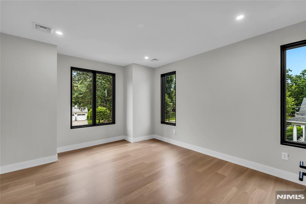 143 Fernwood Drive