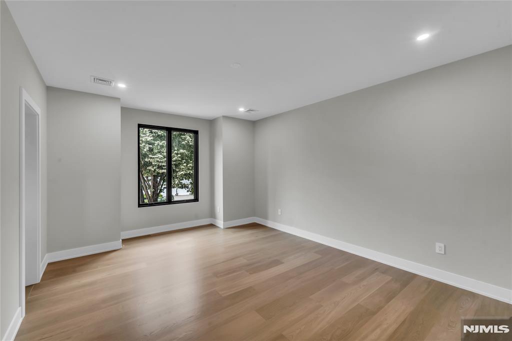 143 Fernwood Drive