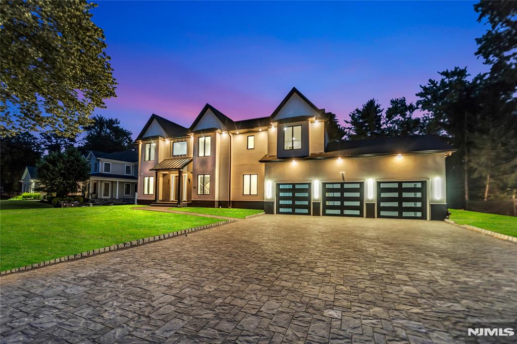 143 Fernwood Drive