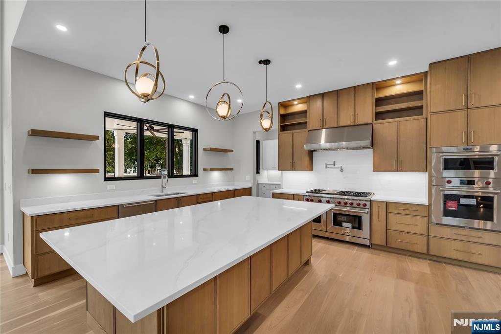 143 Fernwood Drive