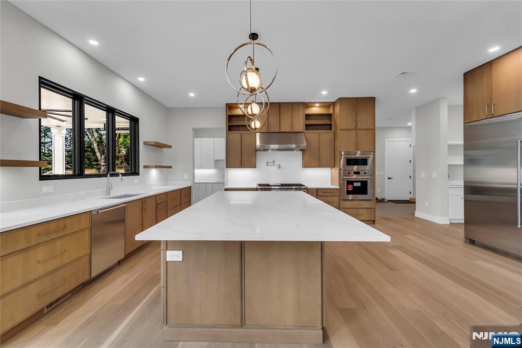 143 Fernwood Drive