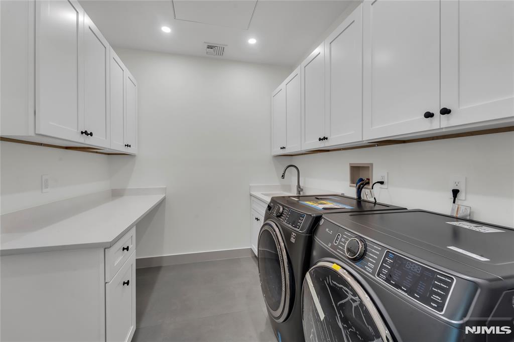 143 Fernwood Drive