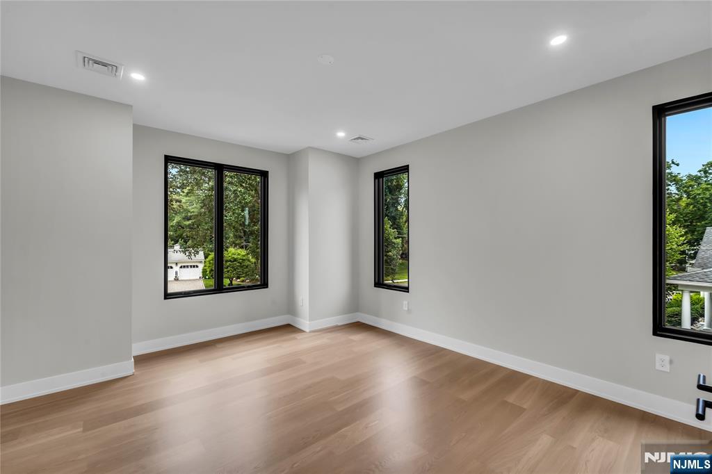 143 Fernwood Drive