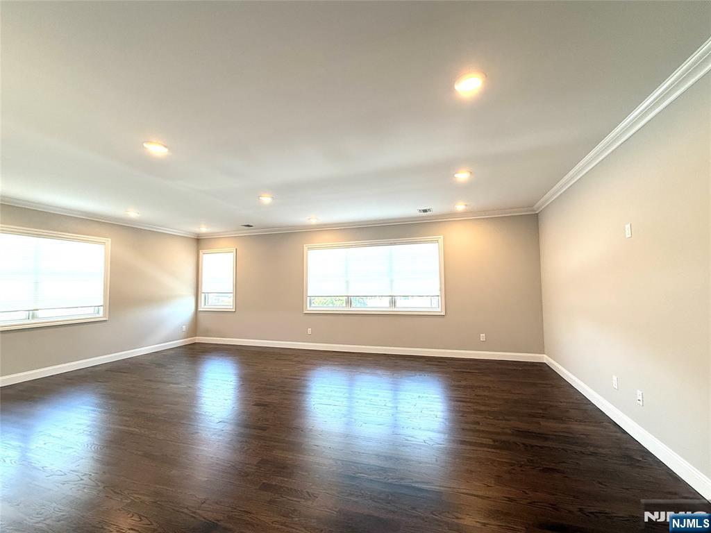 501 Midland Avenue D