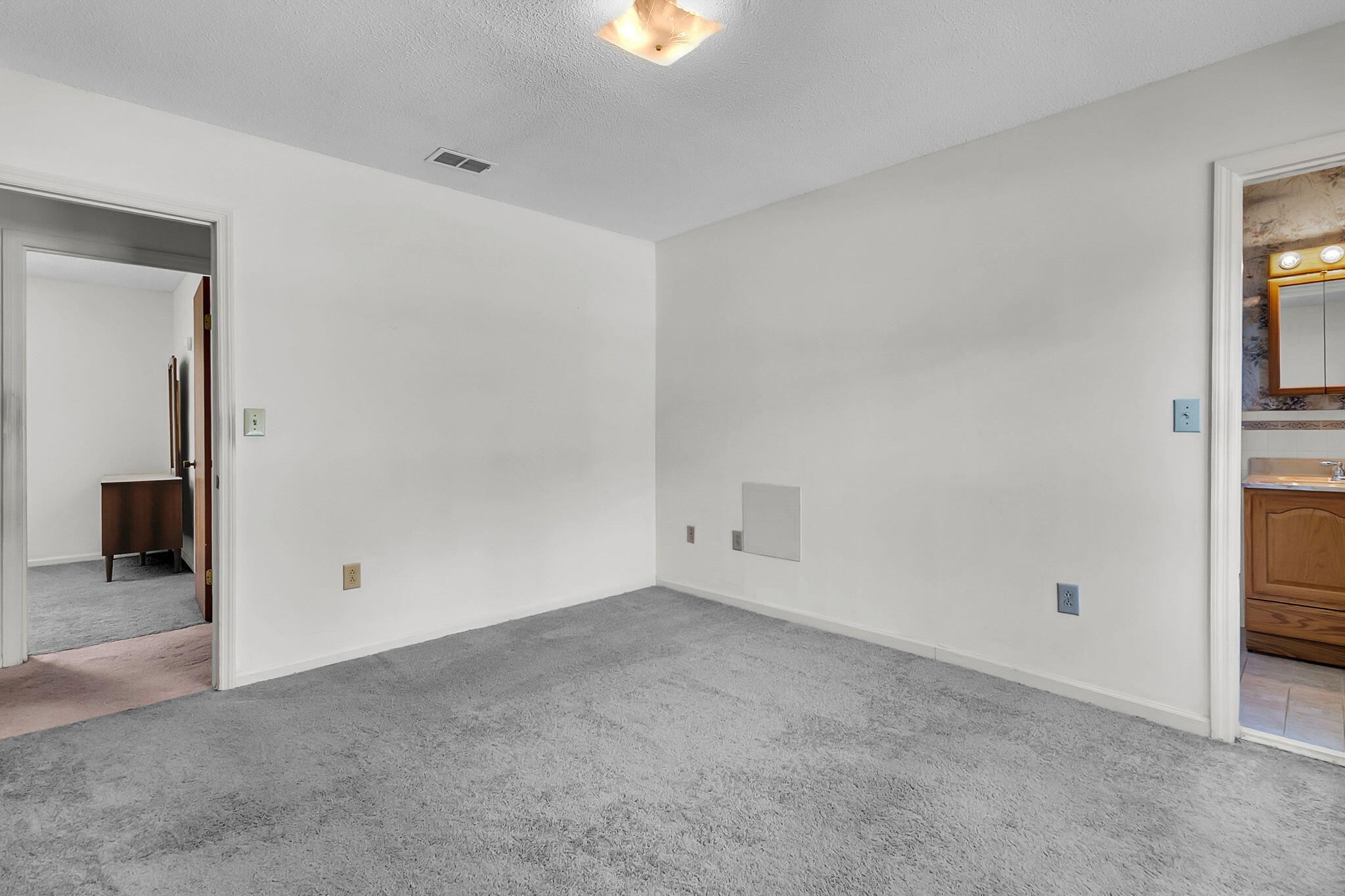 707 Longstreet Street