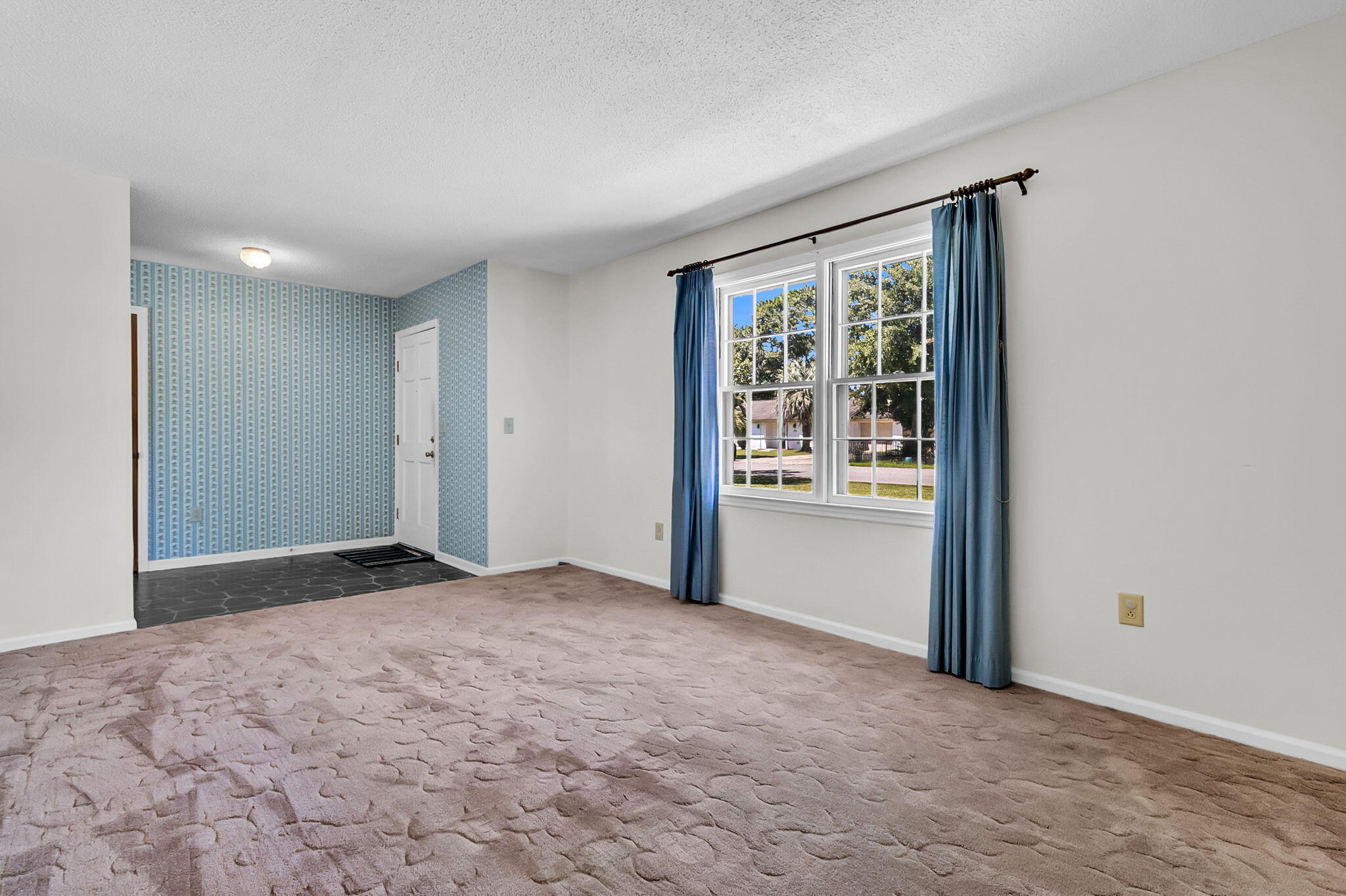 707 Longstreet Street