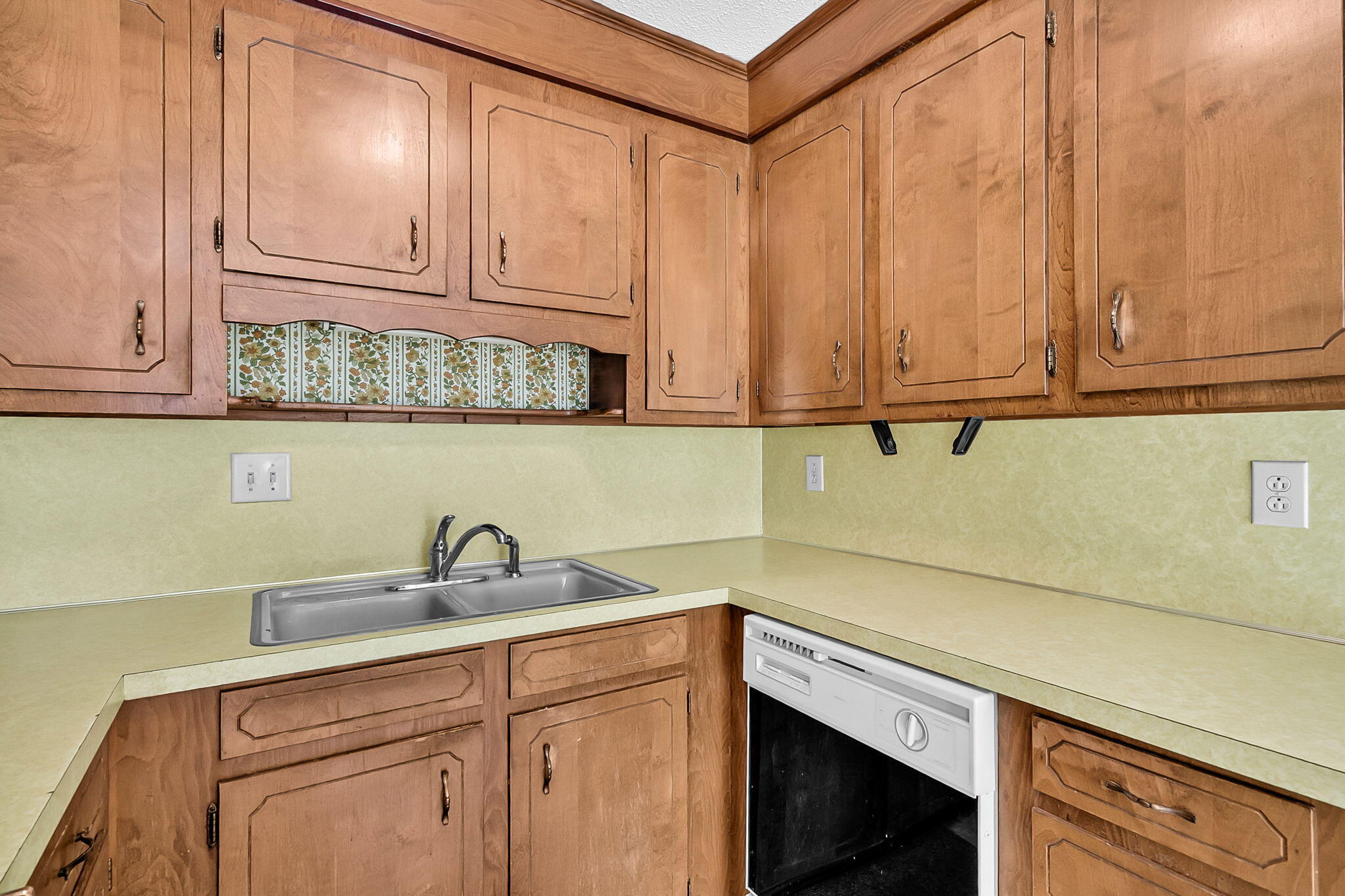 707 Longstreet Street