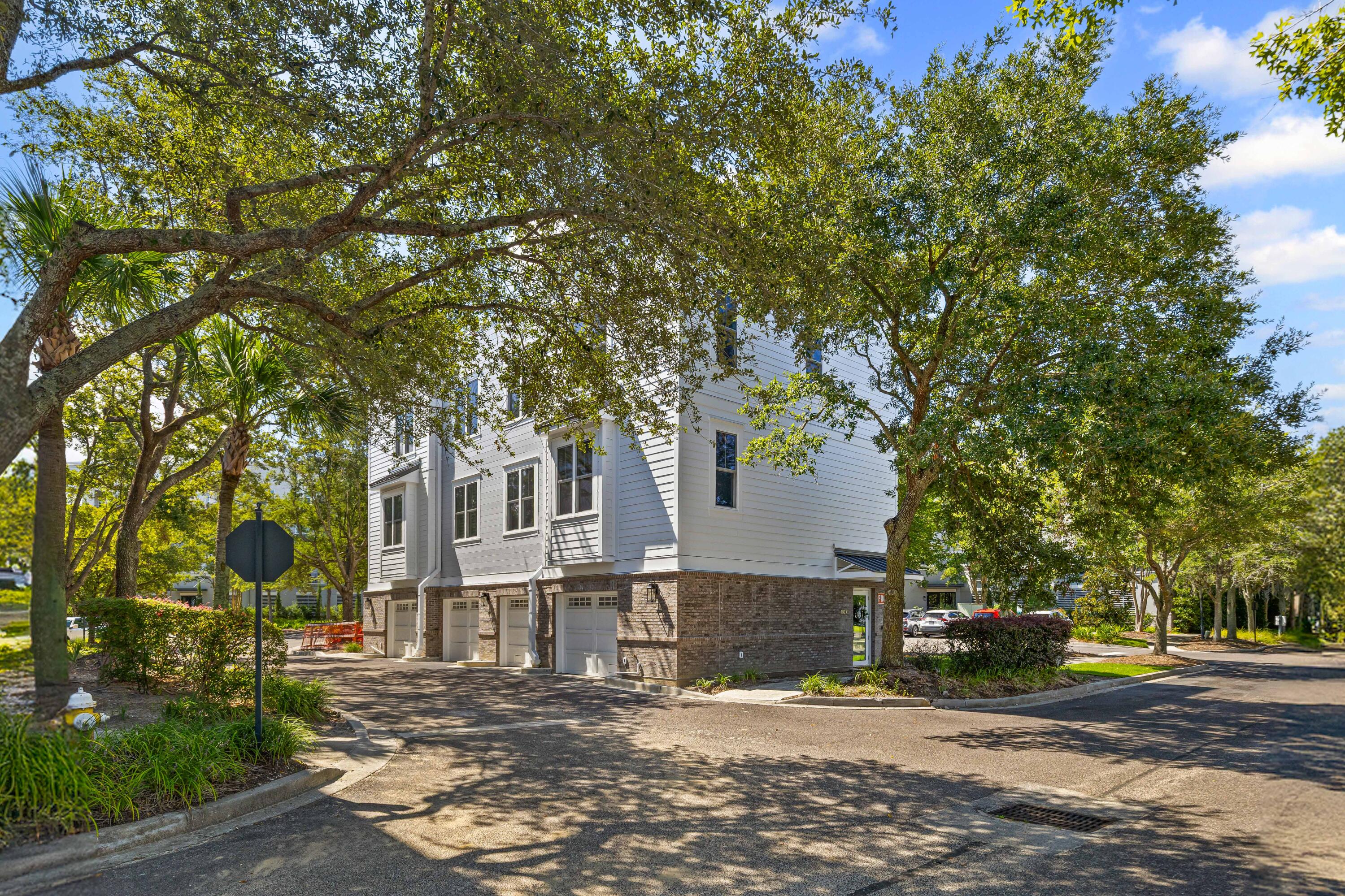 200 River Landing Drive # C102