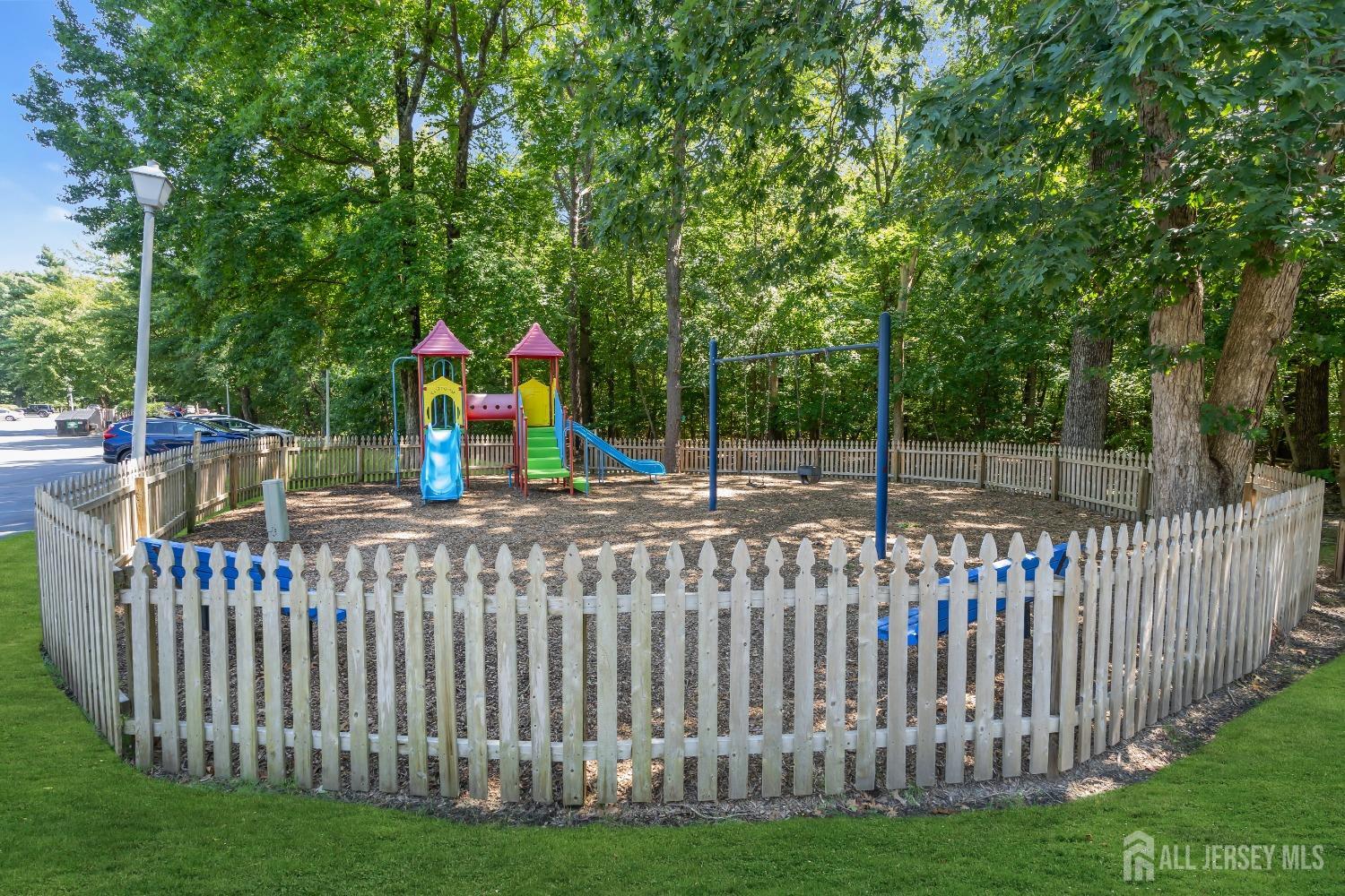 911 Meadow Court # 911