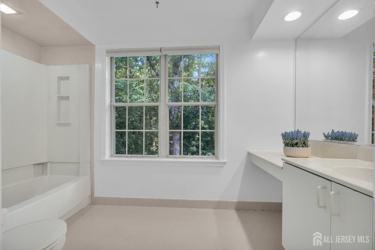 911 Meadow Court # 911