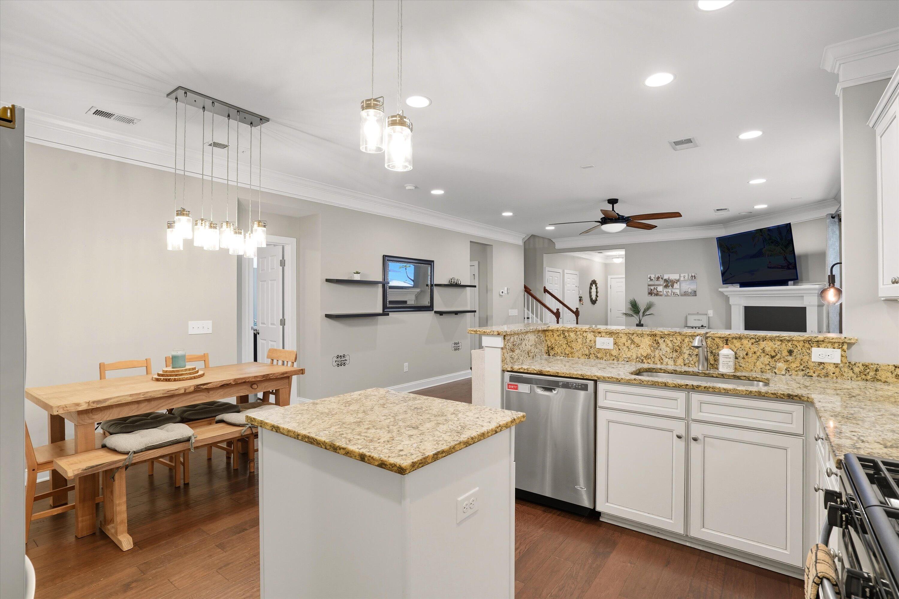 632 Goodlet Circle
