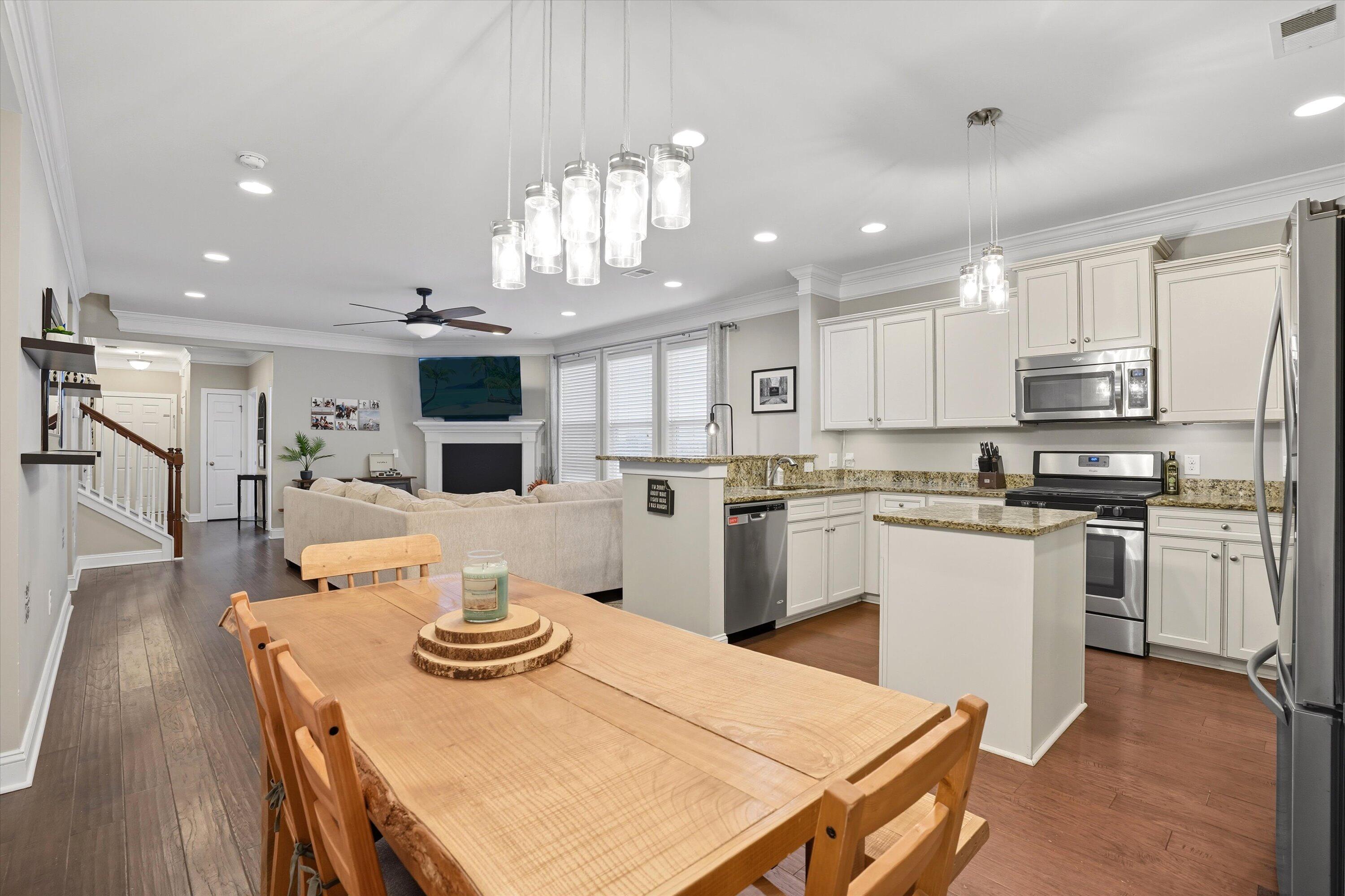 632 Goodlet Circle