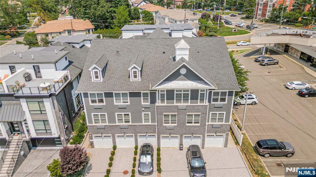 17 Cumbermeade Road 301