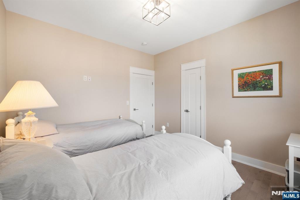 30 Henry Avenue B