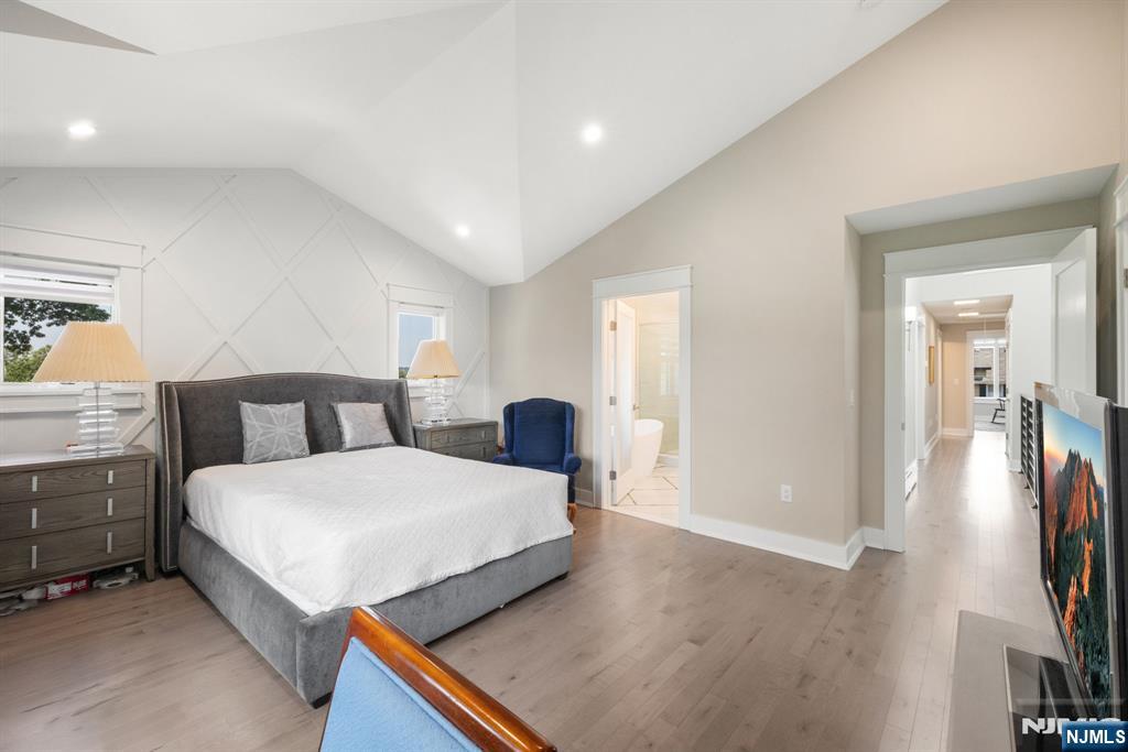 30 Henry Avenue B