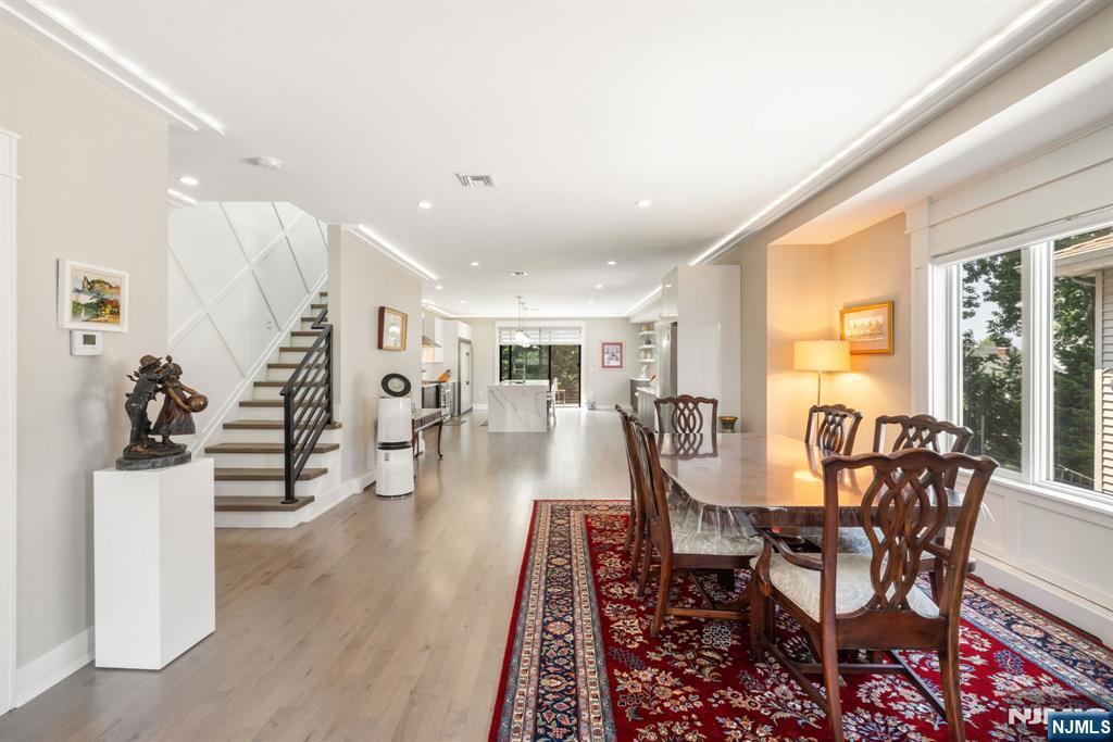 30 Henry Avenue B