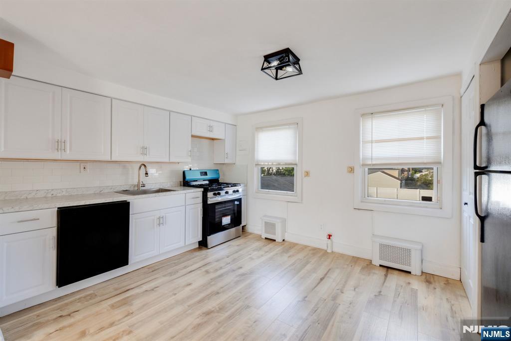 25B Hastings Avenue B