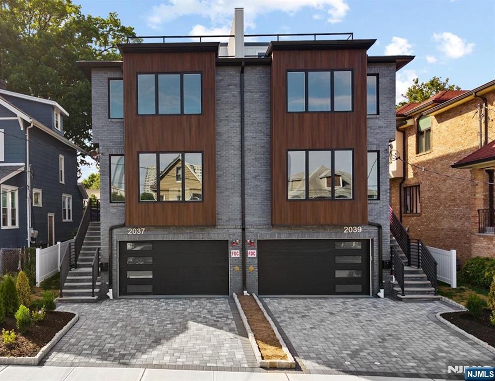 2037 Marguerite Street