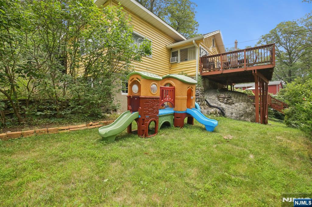 13 Rock Road