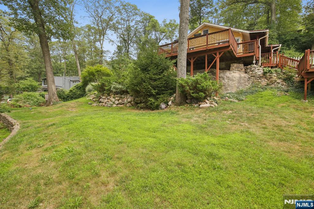 13 Rock Road