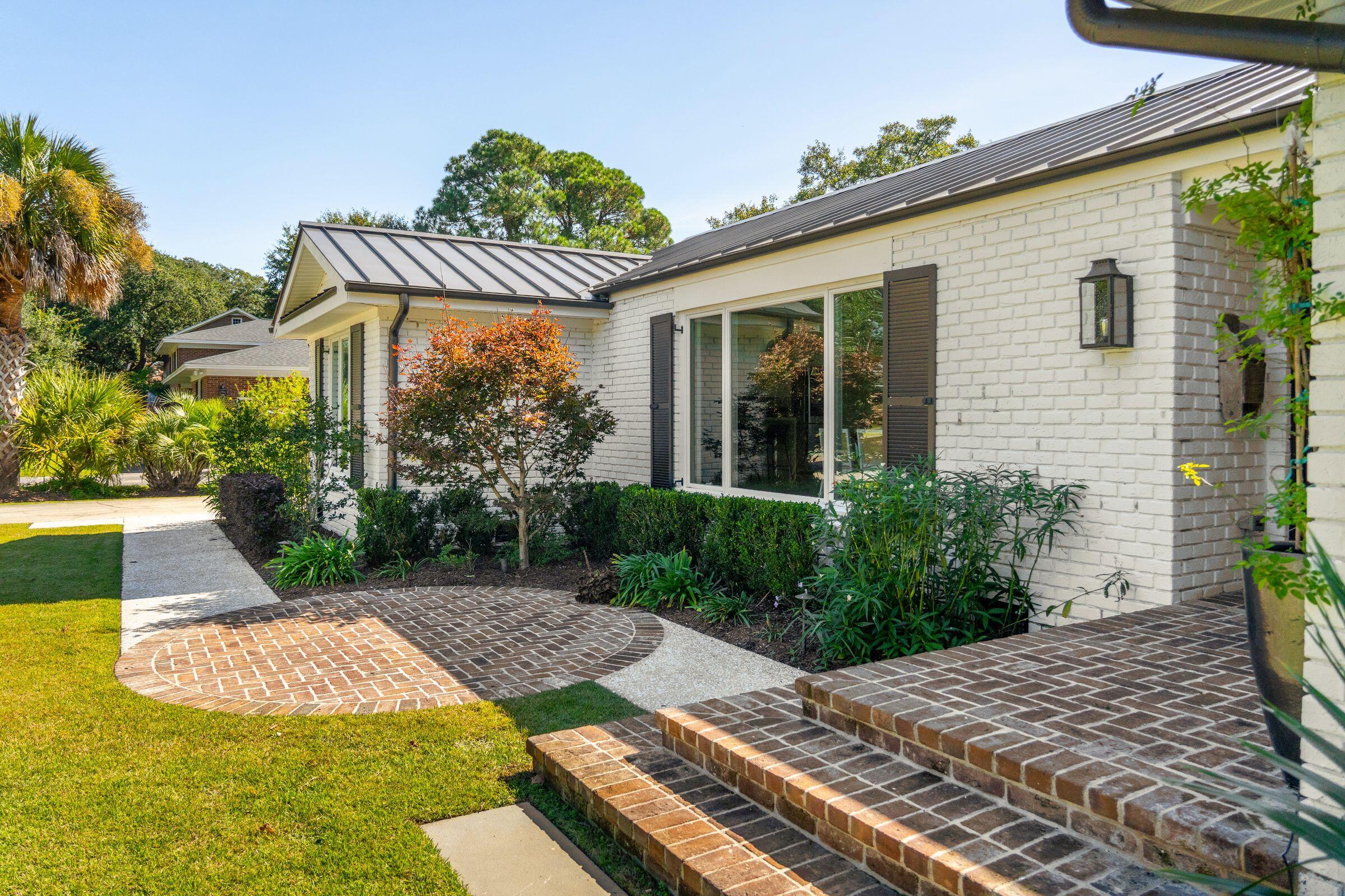 1483 Burningtree Road