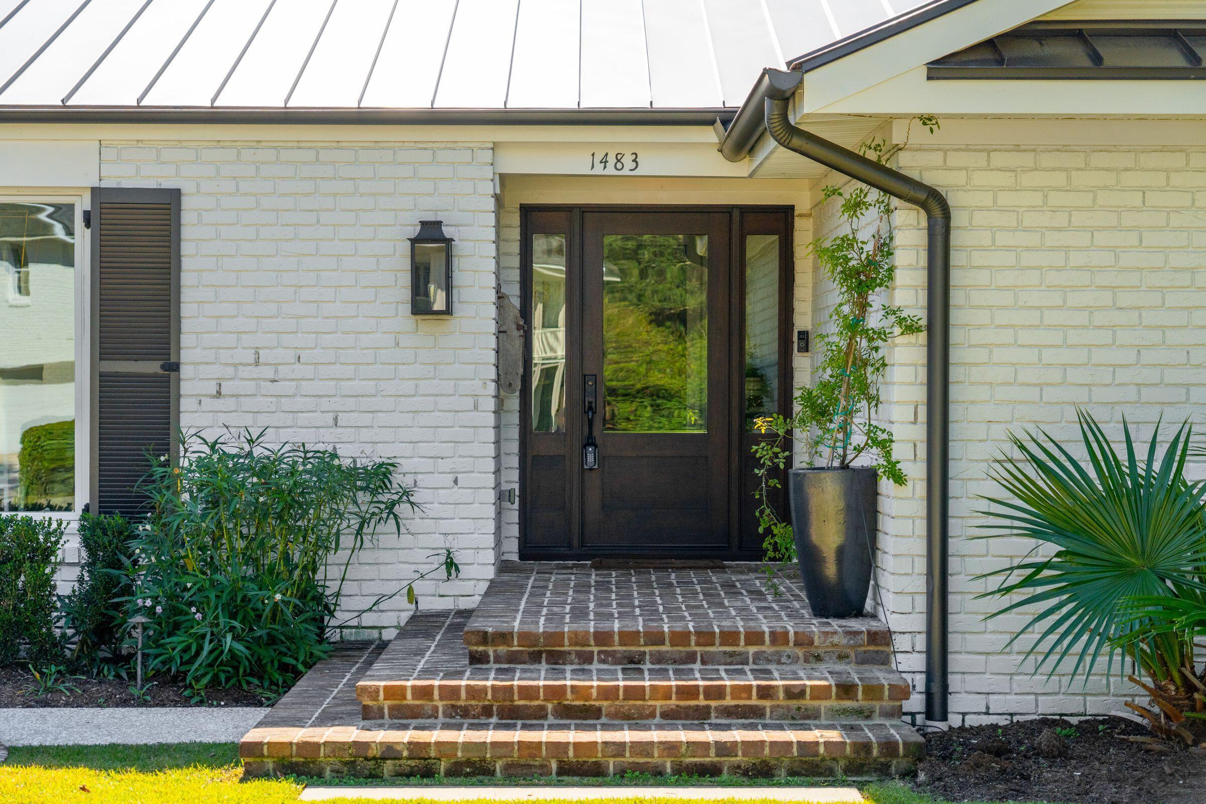 1483 Burningtree Road