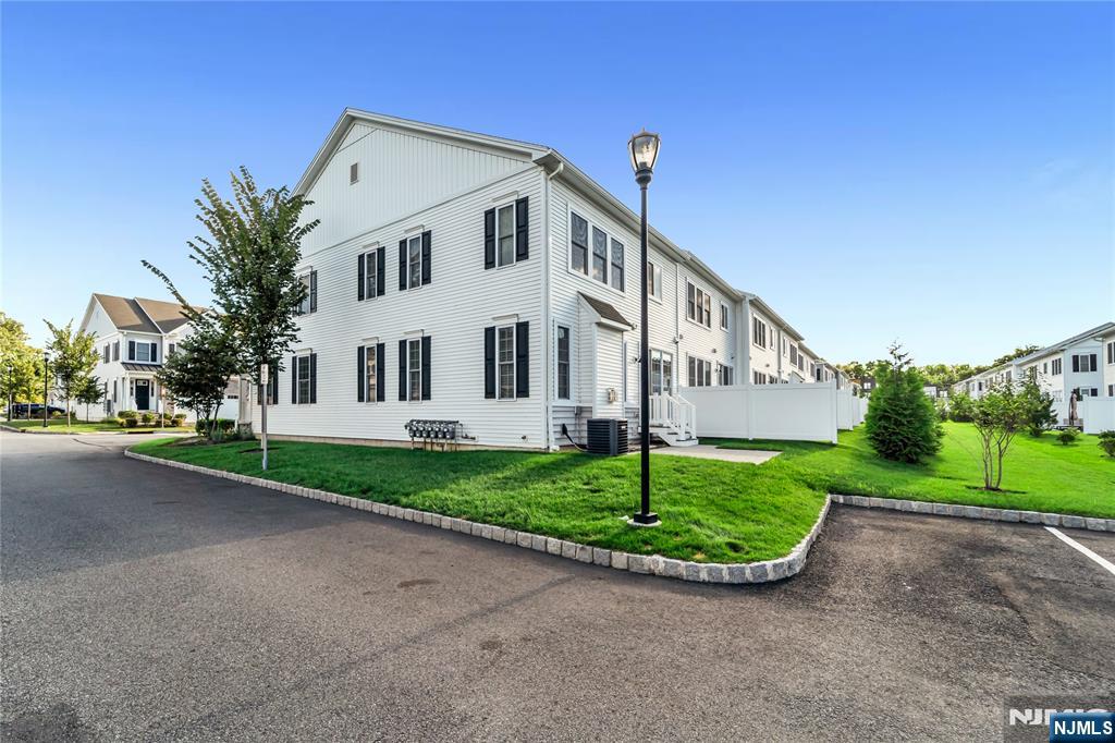 4 Lenape Lane 805
