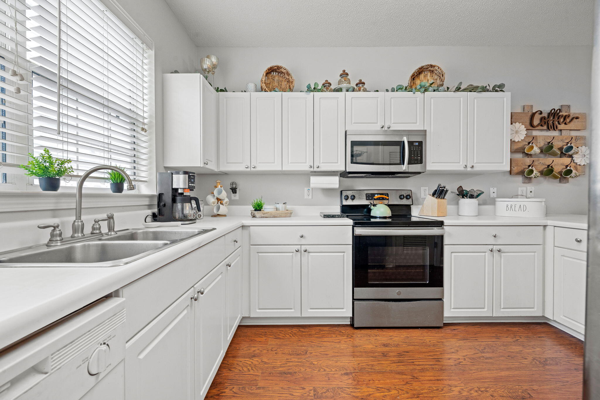 4579 Great Oak Drive