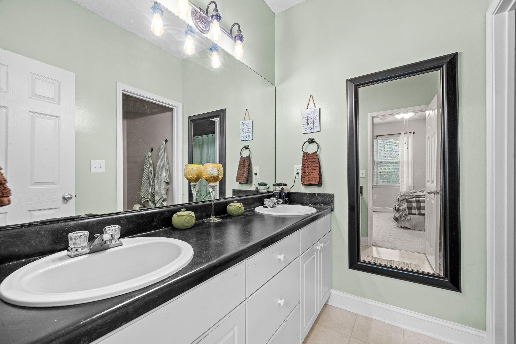 4579 Great Oak Drive