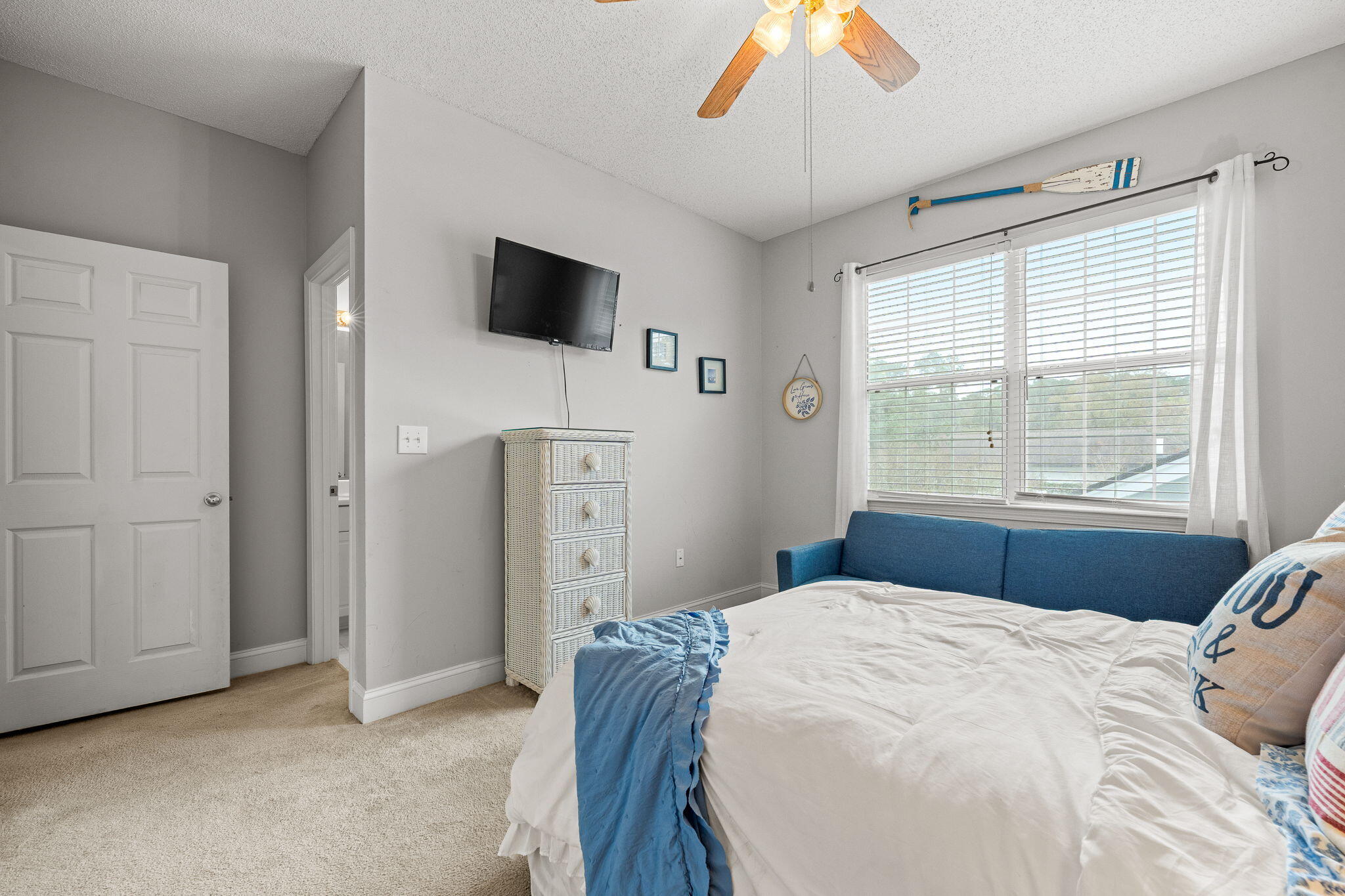 4579 Great Oak Drive