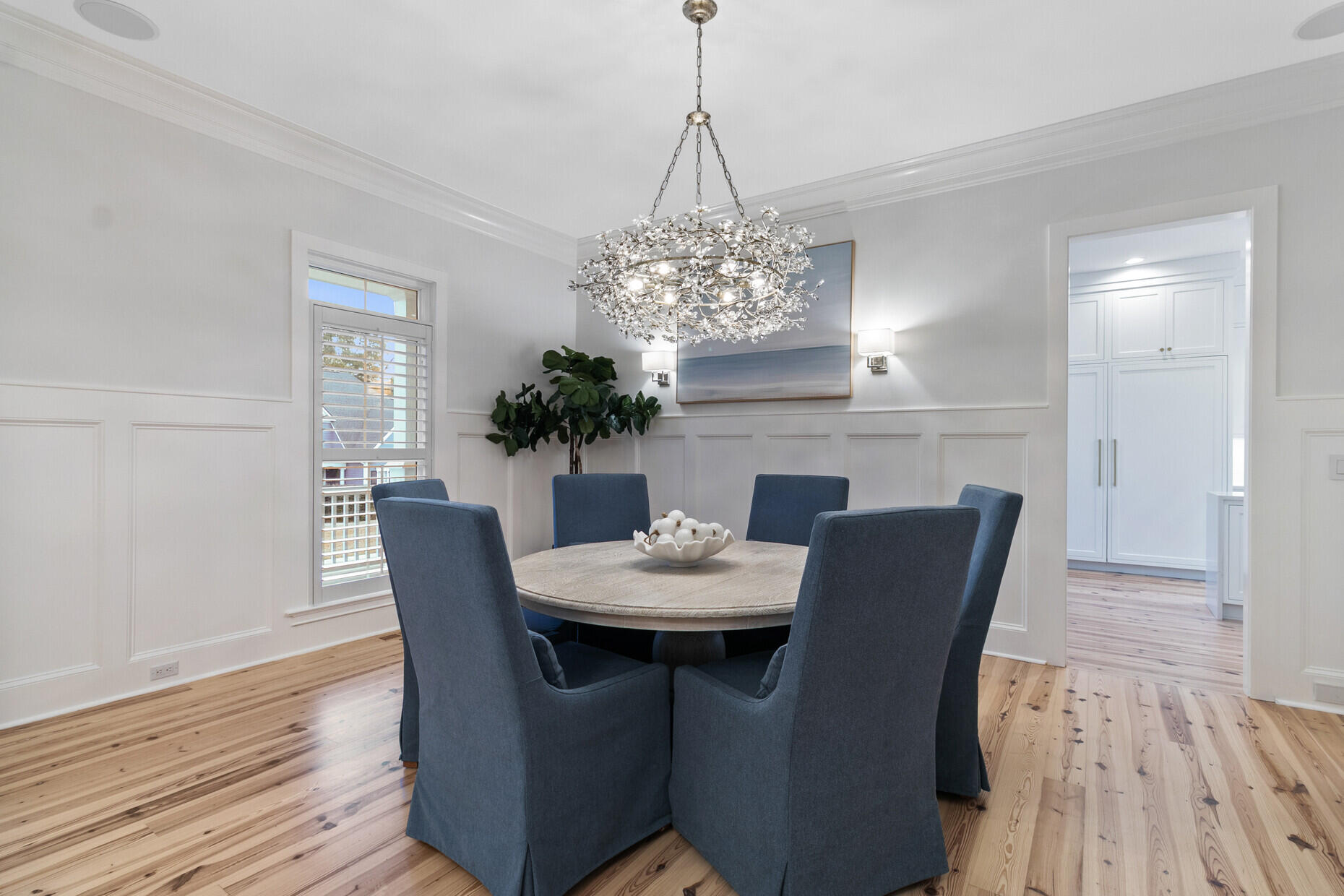 2777 Oak Manor Drive