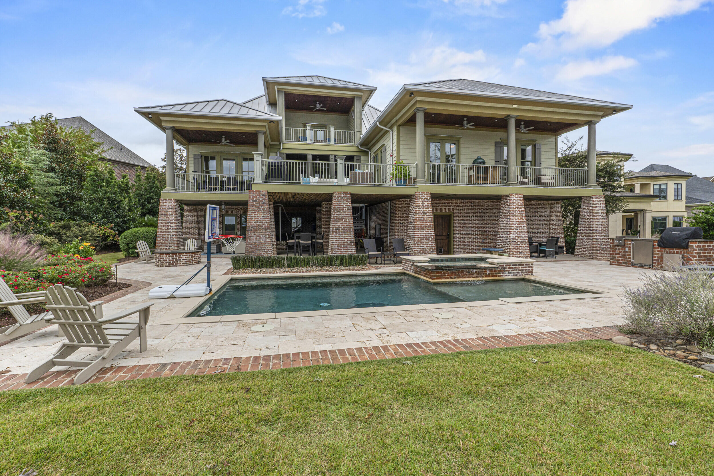 232 Waters Edge Drive