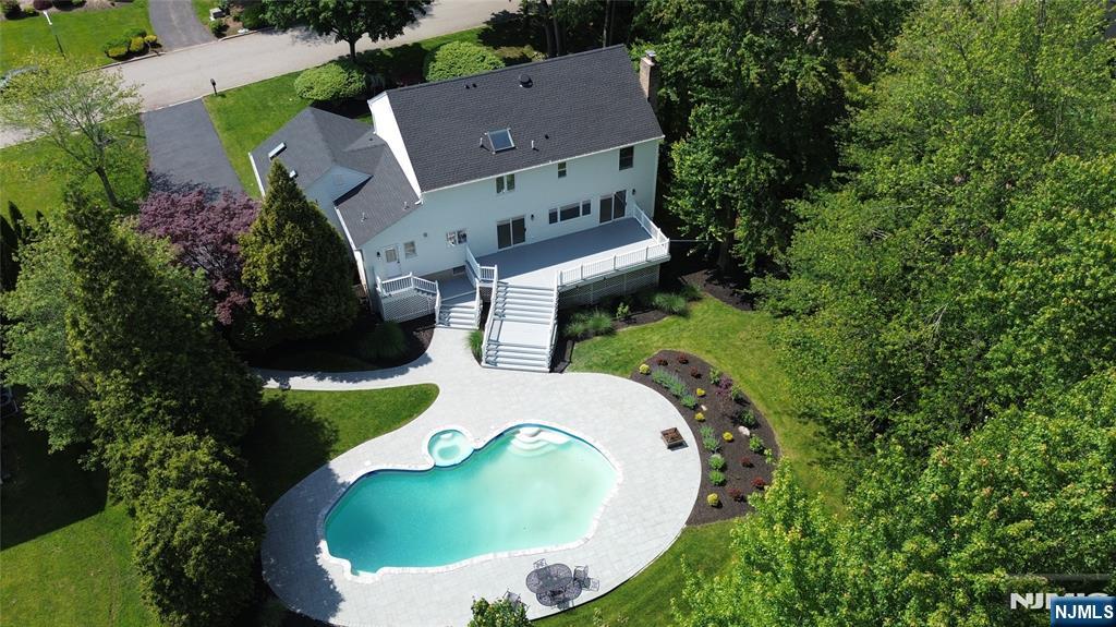 31 Gloria Drive
