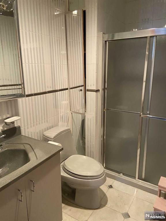 512 Harrison Avenue 2