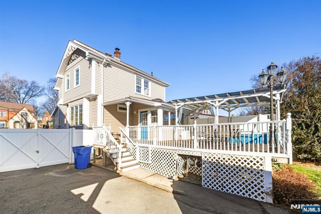 331 Mountain Way