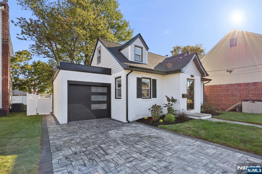 39-18 Romana Drive